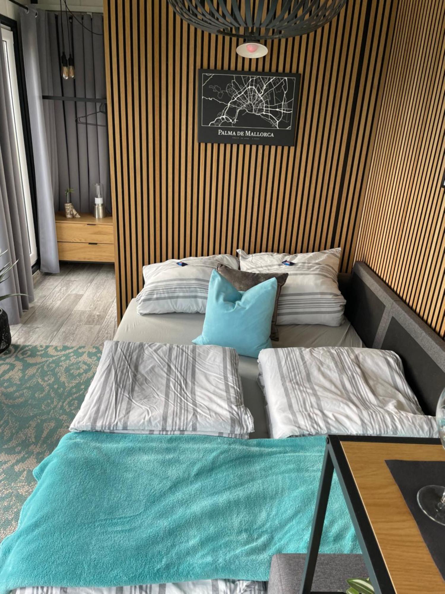Feriehus Tiny-house Mit Alpen- Stadt- Und Poolblick , Wlan *